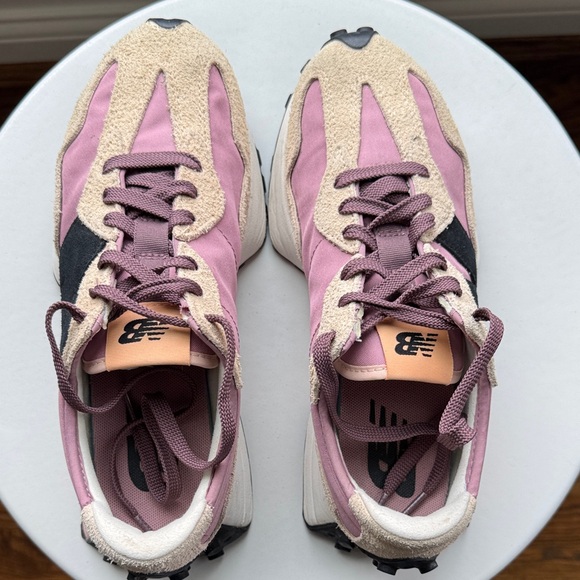 New Balance Women's 327 Sneakers Size 8.5 - Picture 9 of 16